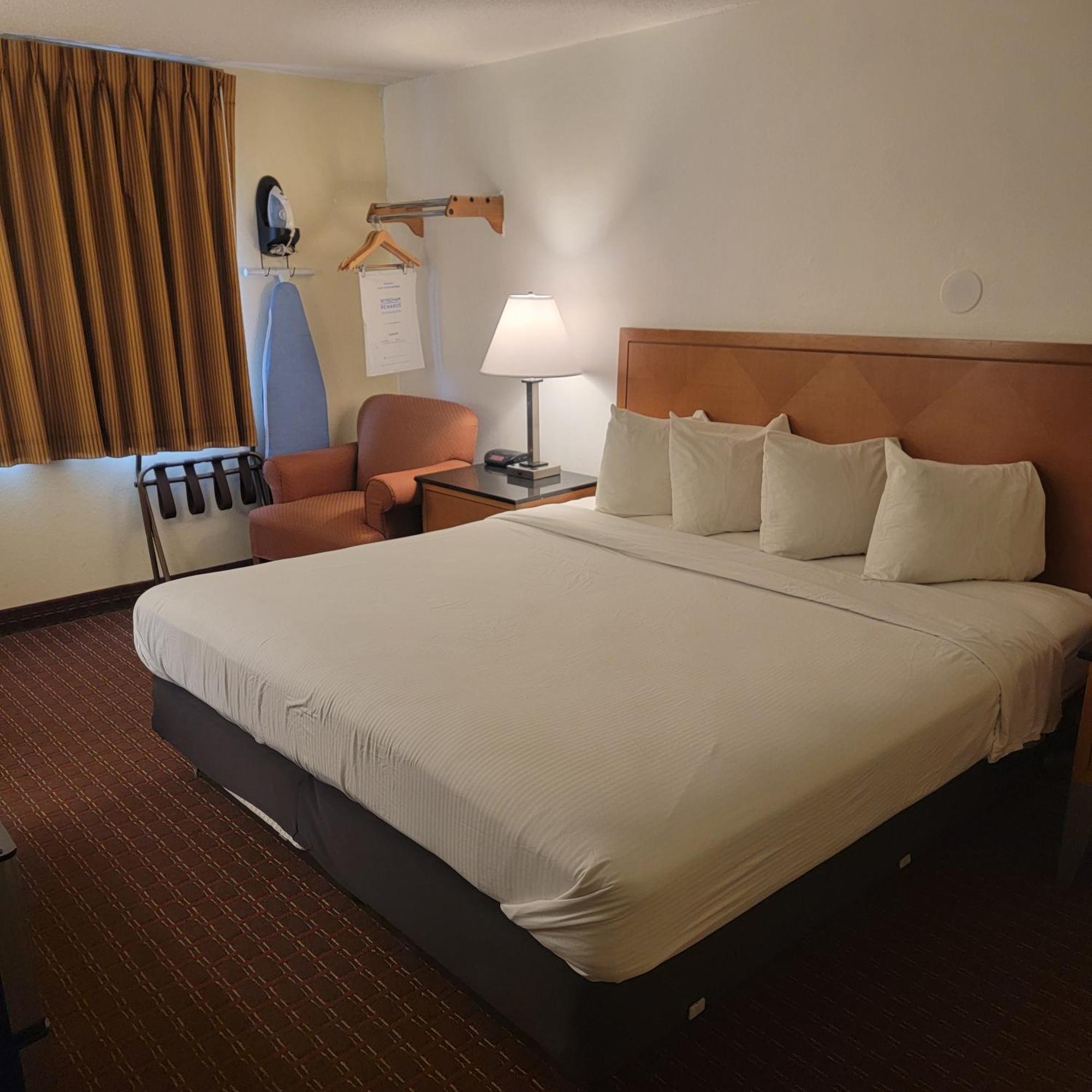 Days Inn By Wyndham Fort Dodge Exteriér fotografie